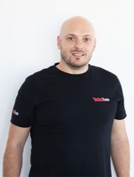 kontakty-tomas-jirak